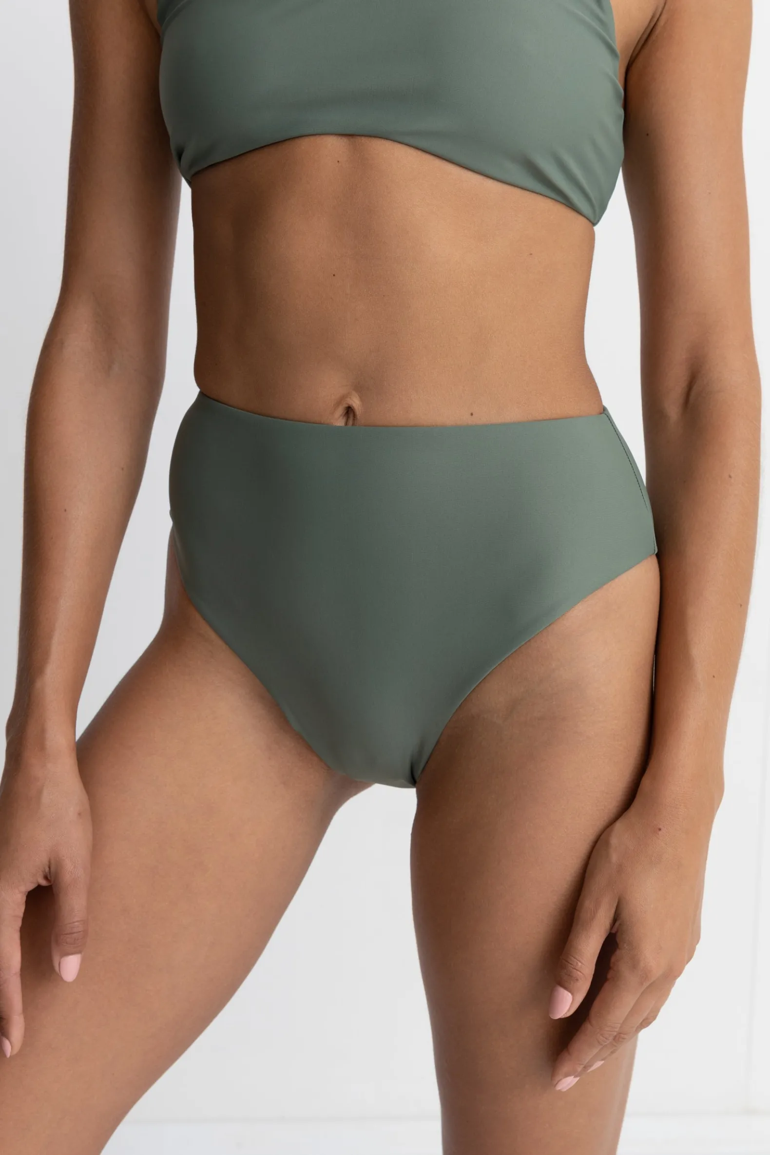 Classic Hi Waist Pant Olive