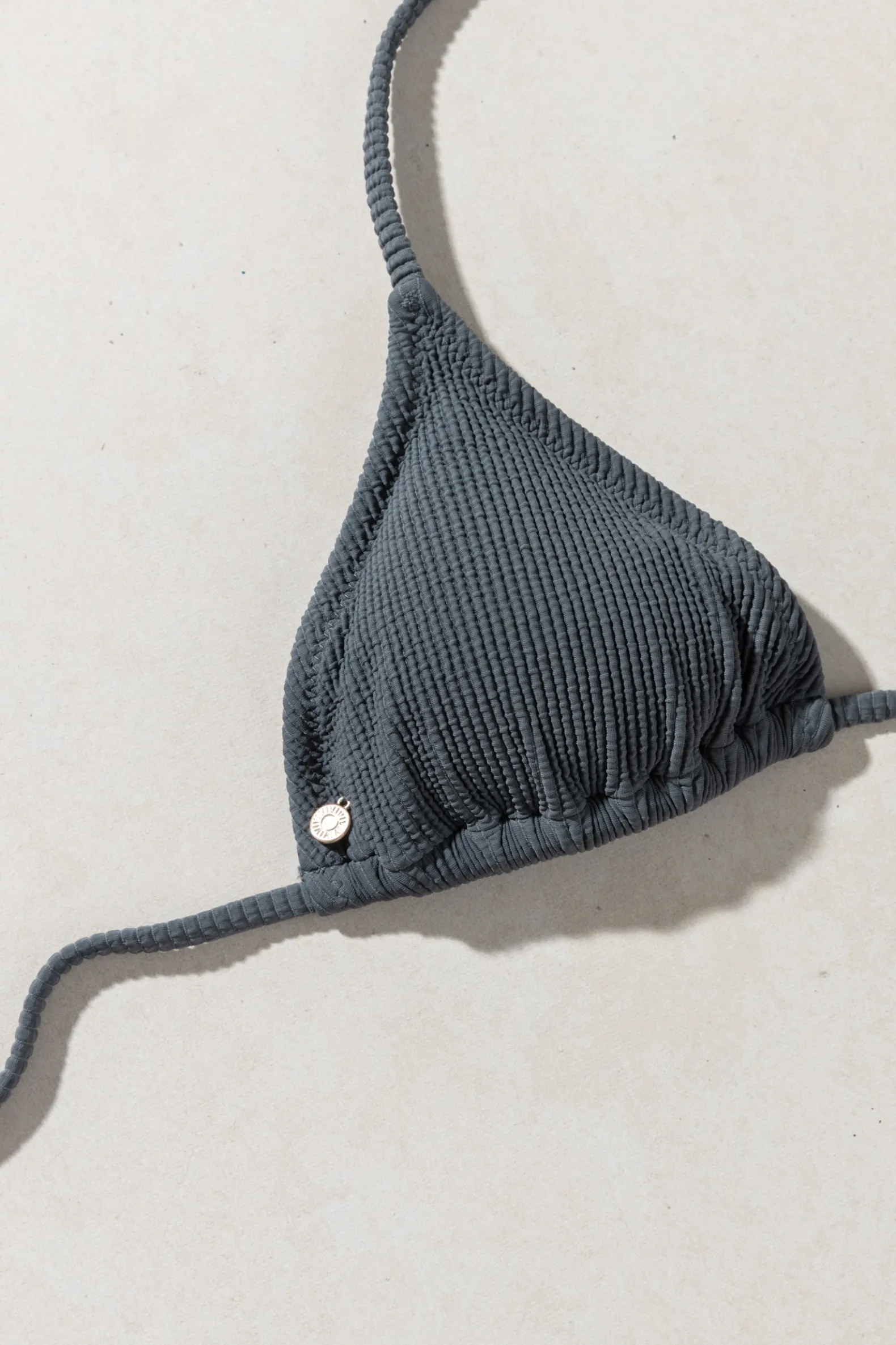 Essential Rib Slide Tri Top Graphite