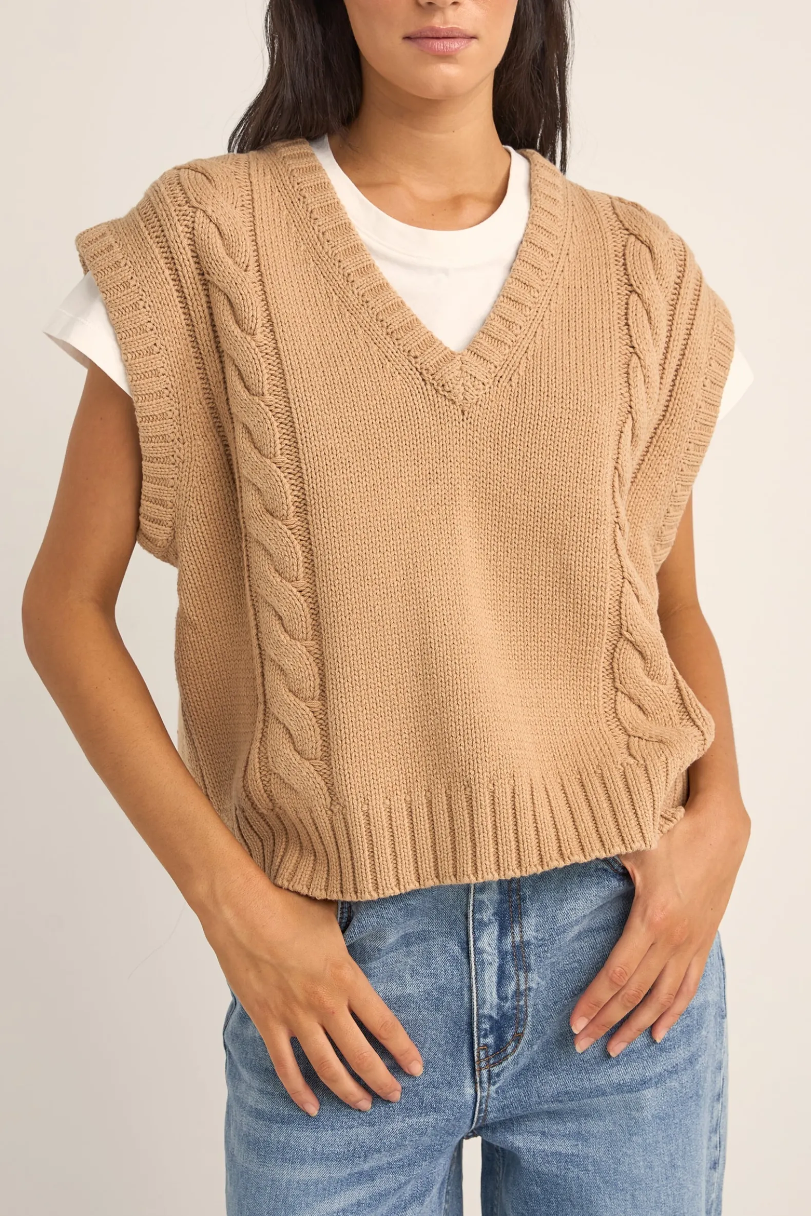 Finley Cable Knit Vest Sand