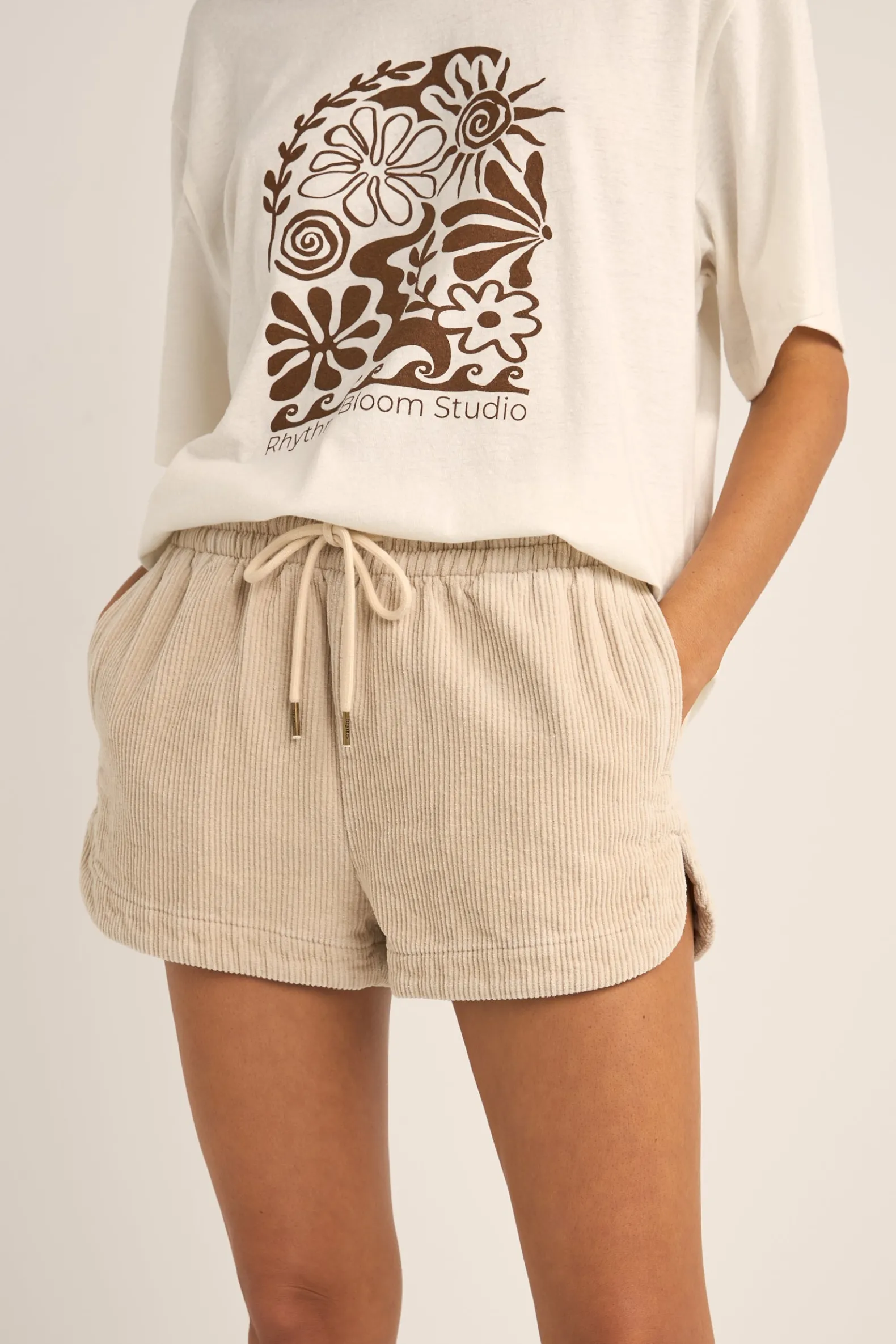 Mazzy Corduroy Short Sand