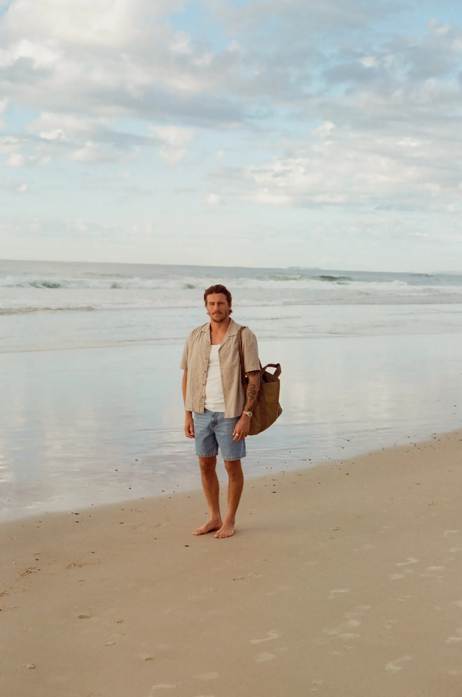 Subtle Distress Short Blue